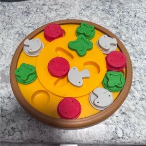 Interactive Pizza Puzzle Toy for Dog Treats!